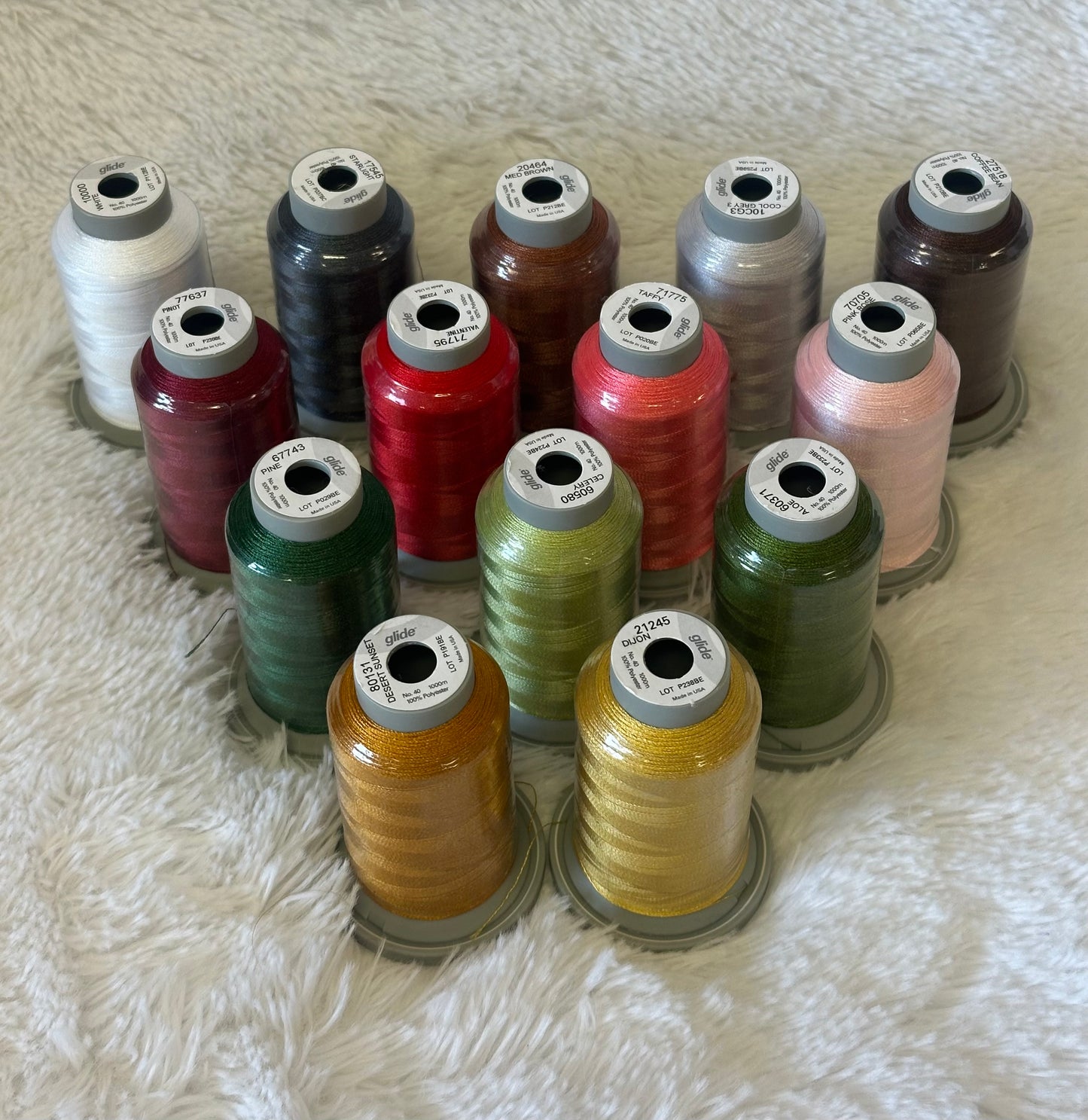 Kimberbell Mistletoe Mystery Quilt Full Thread Bundle