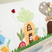Load image into Gallery viewer, Zoom Class Class:  Kimberbell Bench pillow cover made on a Babylock serger with Zipper and Piping