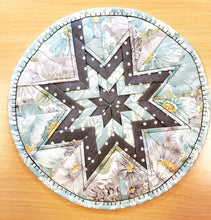 Load image into Gallery viewer, Folded Star Round 8" Hot Pad Pattern