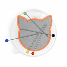 Load image into Gallery viewer, Dritz Cat Pin Magnet 274
