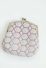 Load image into Gallery viewer, Kimberbell Embroidery Design Keepsake Clasp Purses kd578