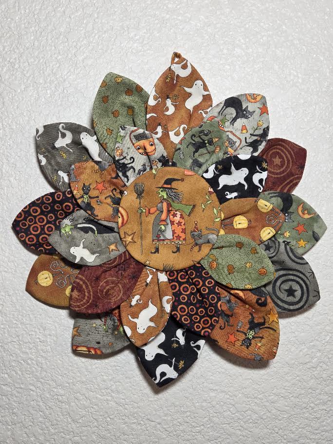Free Youtube with Dianna Corrado - DAY 1- Petal Pop Flower Wall Hanging - Scan N Cut portion September 30th, 10:30am-1:30pm PST