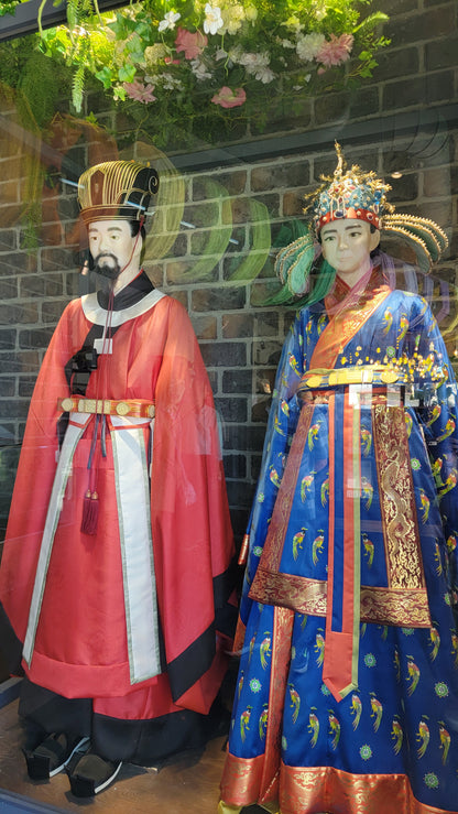 Join Jeanne and Patrick for the  A-1 Korea Experience Including Sightseeing in Seoul and Busan, the Coex Quilt Festival, Food Culture and Unbelievable Shopping