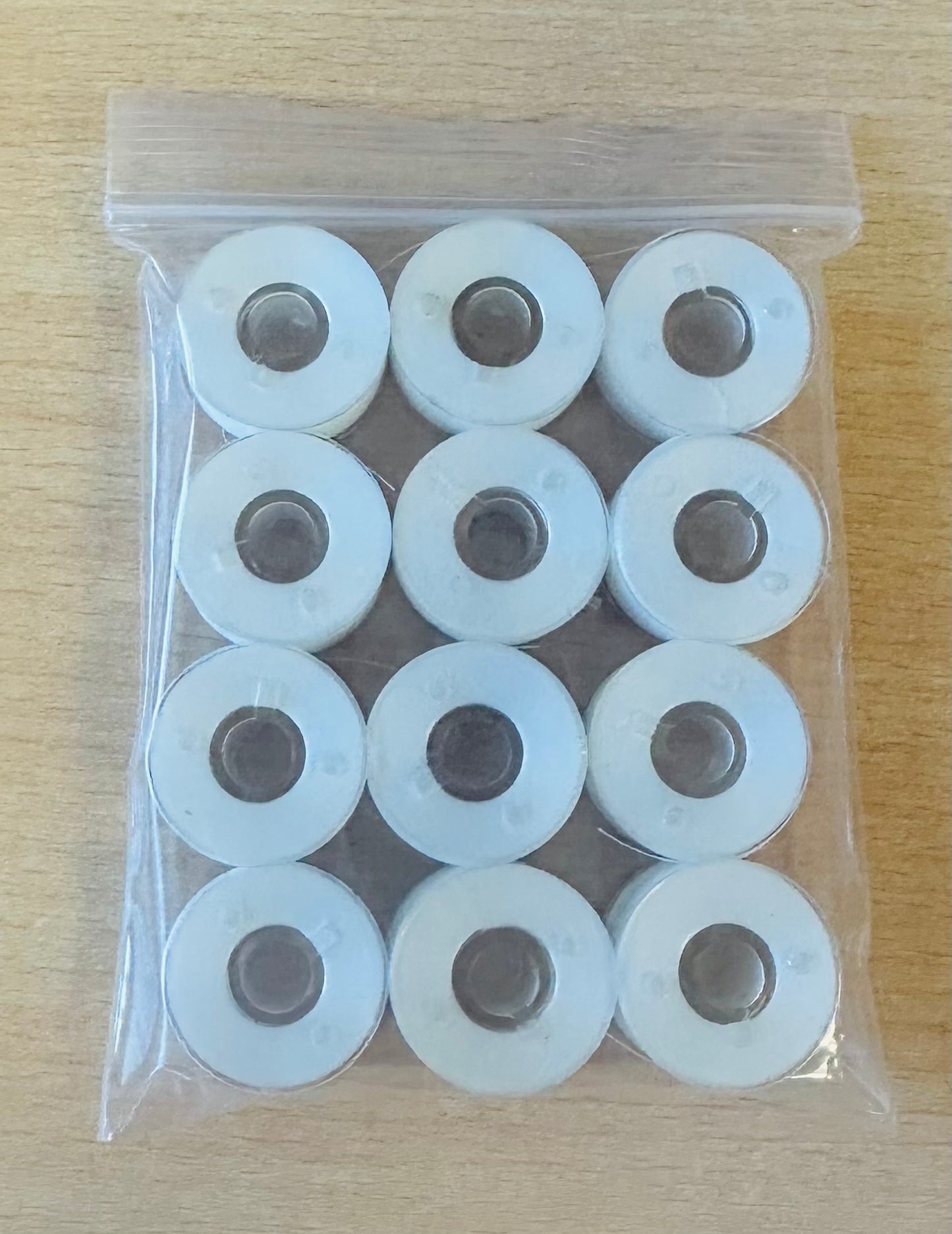 Fil-Tec Class 15 Prewound Bobbins Black Or White 12 Pack