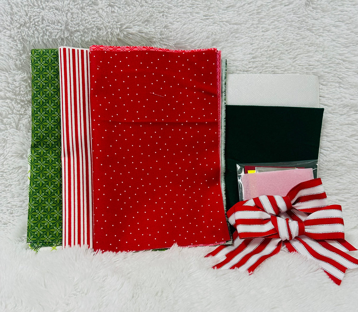 Kimberbell Season Of Joy 22" Pillow FABRIC KIT, INCLUDES EMBELLISHMENTS