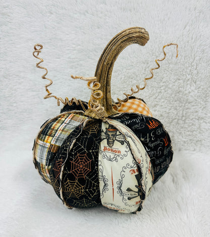 Pumpkin Pizazz Curated Fabric Kit- Using Riley Blake Spooky Fabric Collection