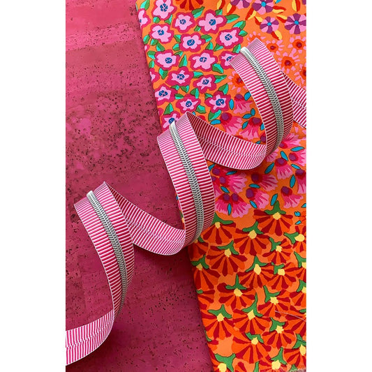 Sassafras Lane SADSASSKIT17H Pink Stripe Zipper Tape with Nickel Teeth