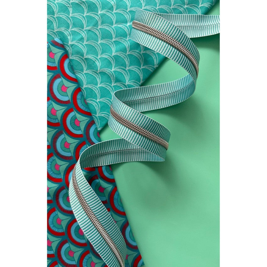 Sassafras Lane SADSASSKIT17M Teal Stripe Zipper Tape with Nickel Teeth Sasskit017M