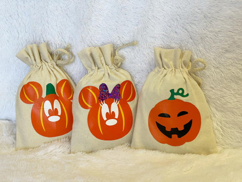 Scan N Cut Club: Boo Bags!!