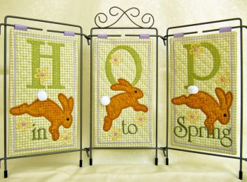 Janine Babich Hop Into Spring Table top display Design #JDBHIS