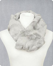 Load image into Gallery viewer, Shannon Infinity Scarf Cuddle Kit  SCKIS-SI