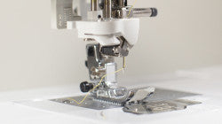 Baby Lock Brilliant Sewing Machine / Item #BL220B